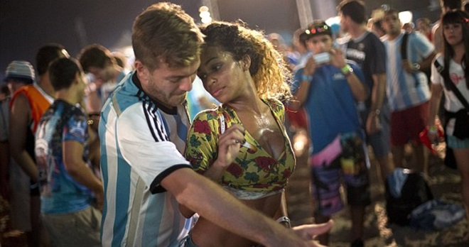 1404992438659_wps_1_A_woman_from_Brazil_and_a
