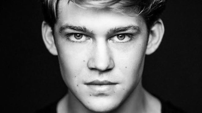 joe-alwyn-b
