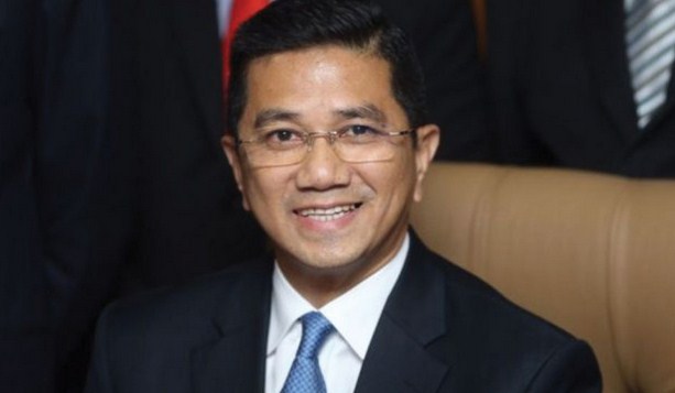 阿兹敏吁全力支持敦马领导| 马来西亚诗华日报新闻网
