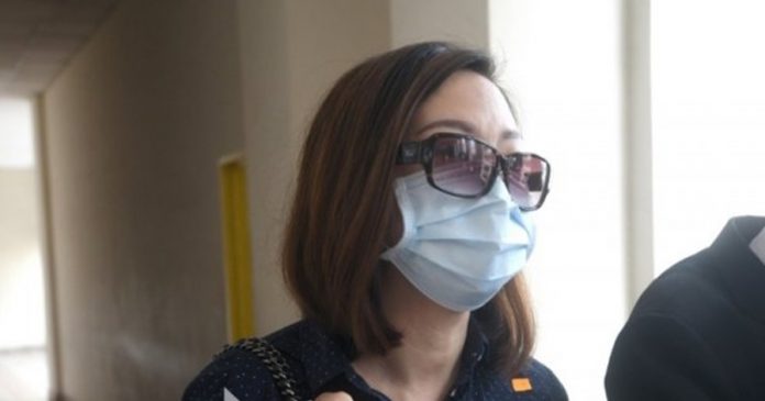 女经理 骂警“白痴” 女经理认罪罚款3100 | 马来西亚诗华日报新闻网
