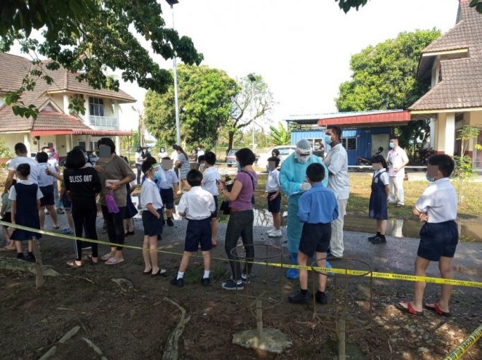 新冠肺炎 敬群小学累计13学生确诊今再安排40师生检测 马来西亚诗华日报新闻网