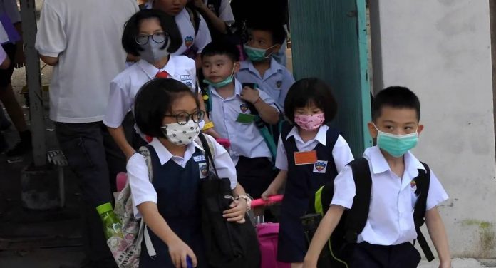 malaysia-influenza-students
