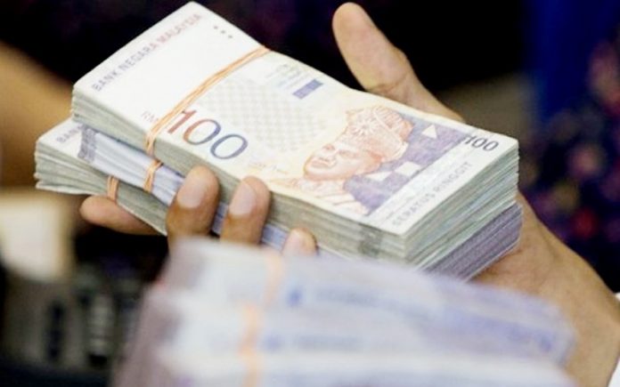 Ringgit-Bribe-Bloomberg-1-696x435-2